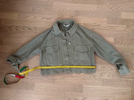 Jeansjacke Khaki Gr. S kurz & stylish, top Z...