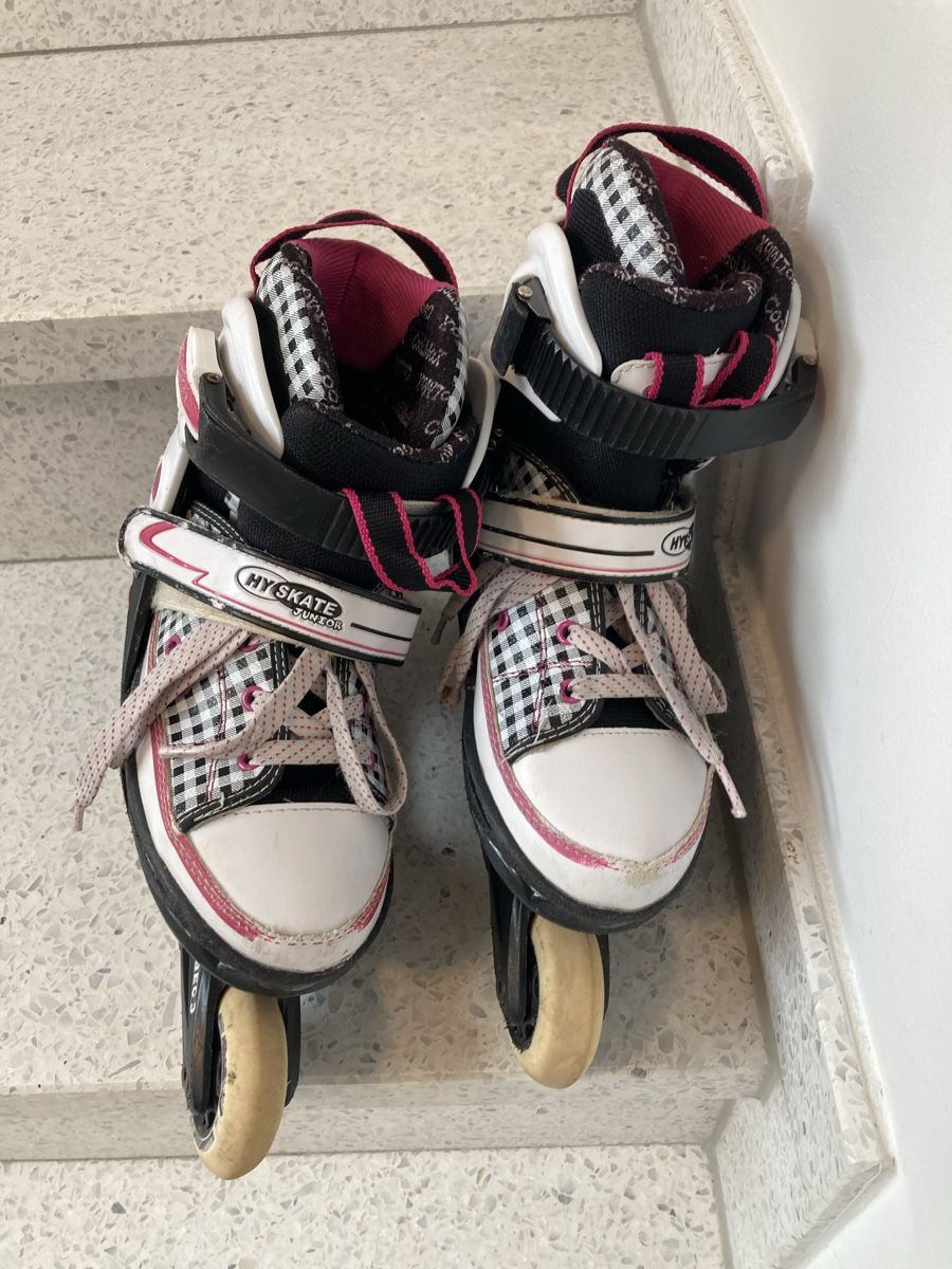Pattini in linea & Pattini a rotelle: Rollerblades grössenverstellbar 33-36 – Usato da Luzern venduto da Aldabema 1