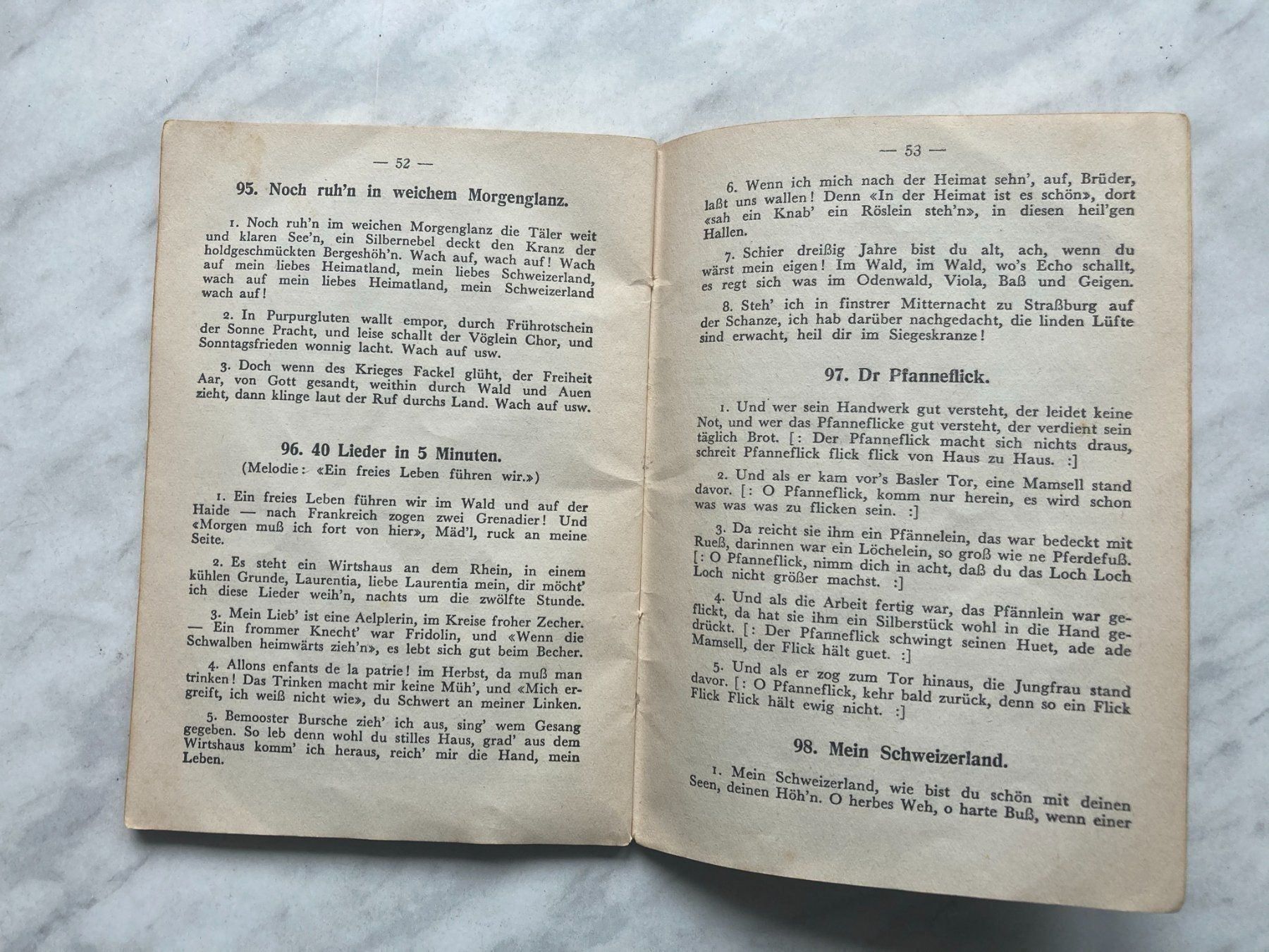 Bücher: Lieder Büchlein Schweizer Armee – Gebraucht aus Mirchel von buecher_wurm 3