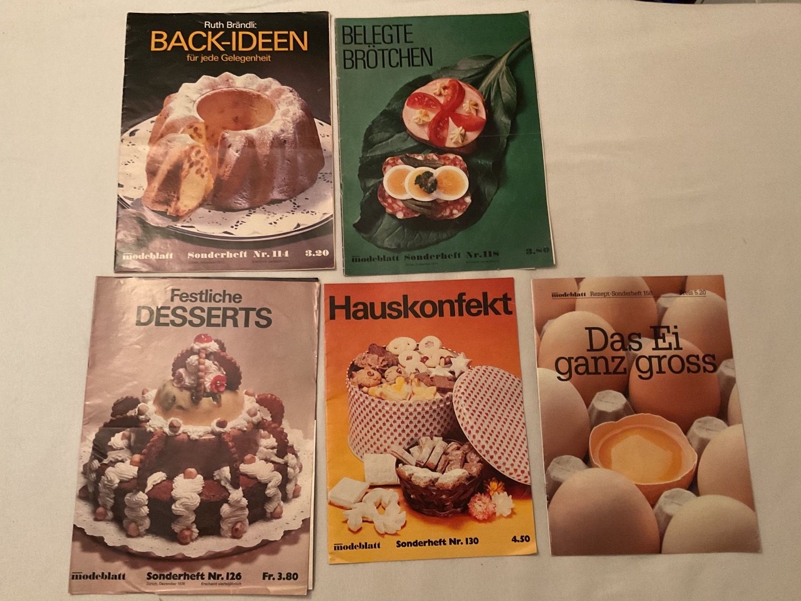 Zeitschriften & Magazine: 9 alte Sonderhefte "Meyers Modeblatt", 1969+ – Gebraucht aus Tecknau von  2