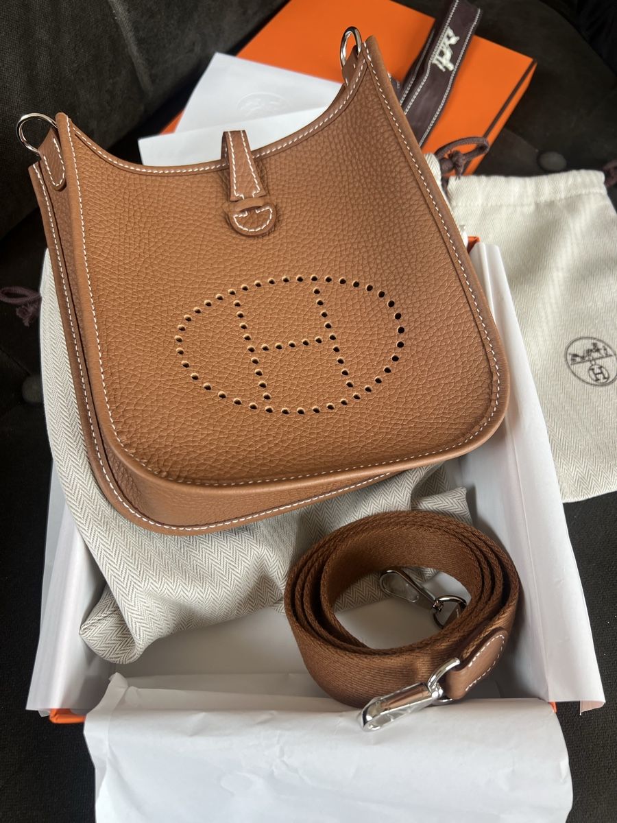 Hermès Borse: Sac Hermès Evelyne 16 Amazone Gold – Nuovo (secondo la descrizione) da Lutry venduto da roxypoxy 1