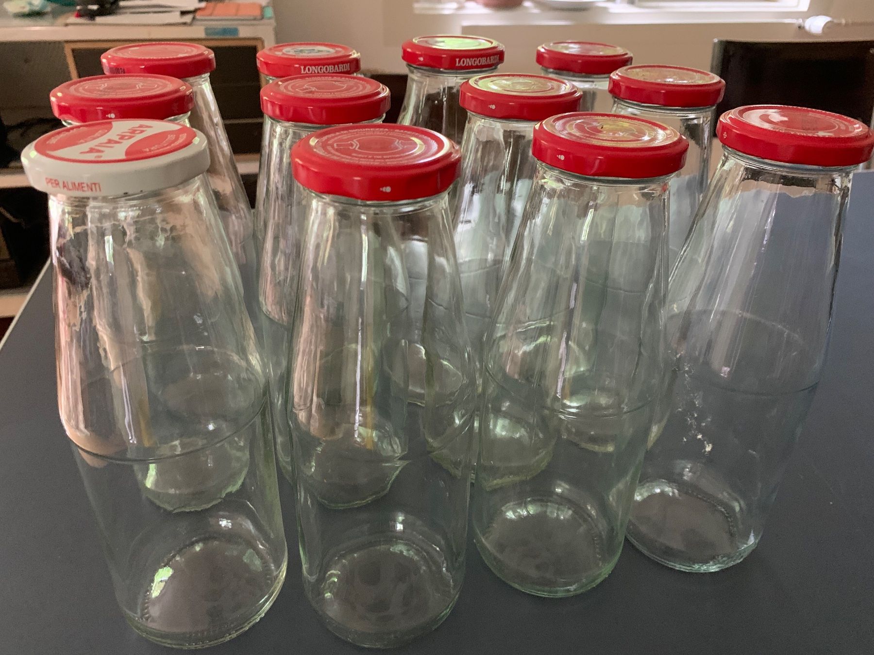Altro in Stoviglie & Bicchieri: 12 Glasflaschen 720ml zum Einmachen von Passata oder Saft – Usato da Zürich venduto da PascaleC 2