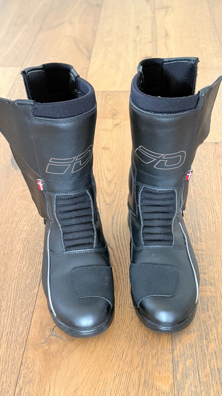 Scarpe da donna: Töffstiefel (Damen) – Usato da Luzern venduto da Kairosdauin 1