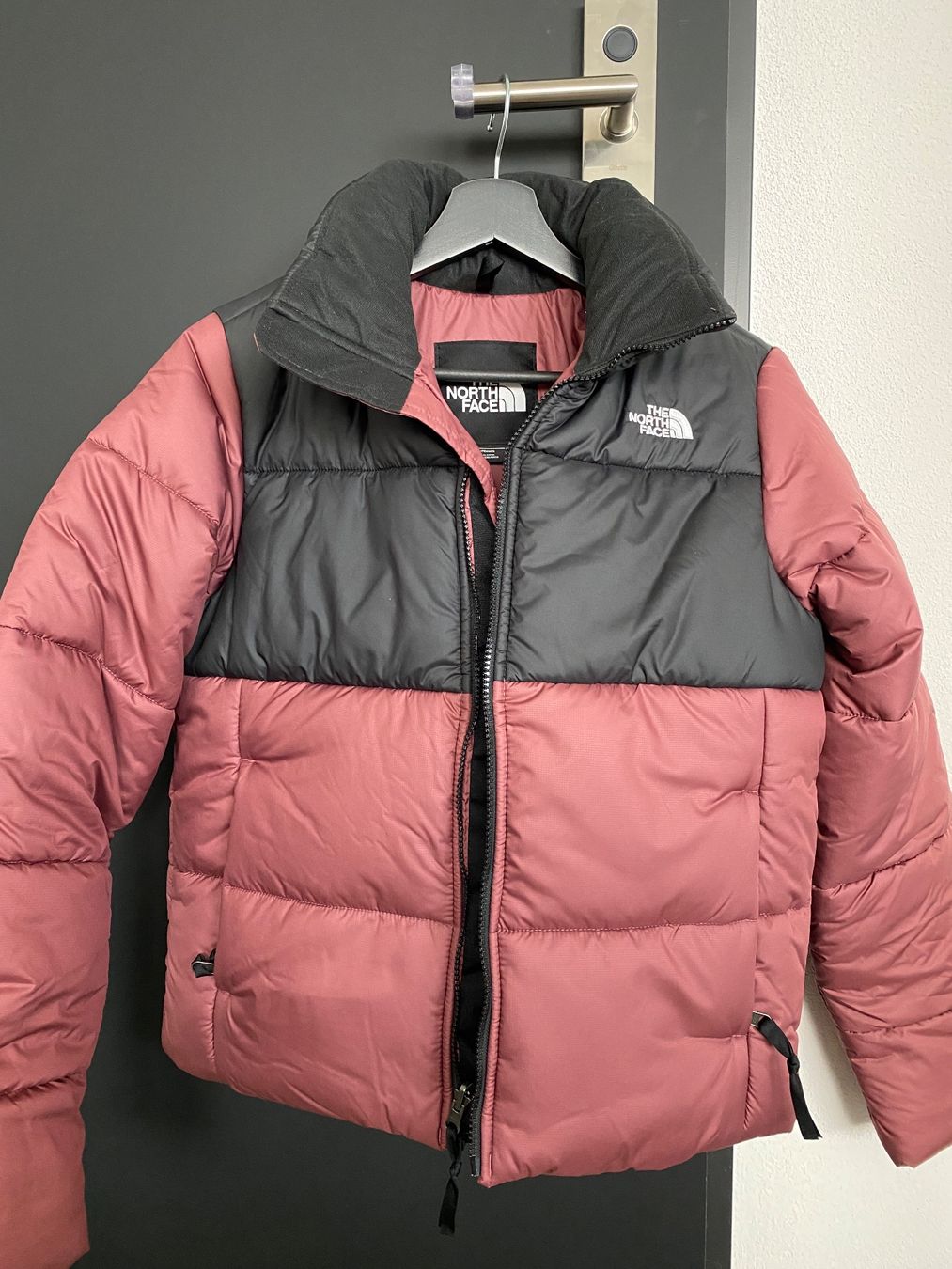 North Face Giacche: North Face Damenjacke neu Grösse S – Nuovo (secondo la descrizione) da Dübendorf venduto da viv_c5xk 2