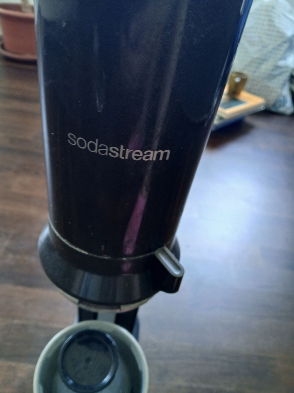 Elettrodomestici da cucina: SodaStream black soda maker used condition – Usato da Dübendorf venduto da rol_fm6d 2