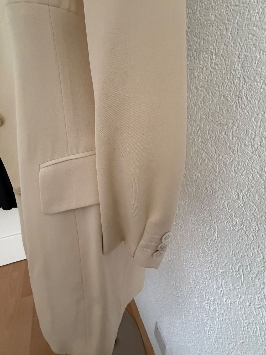 Kleider: Trussardi Set S – Gebraucht aus Liestal von Goldart 1