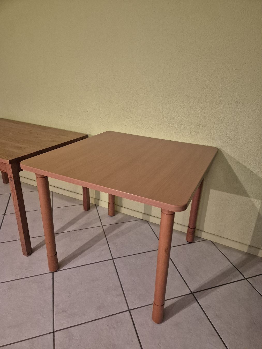 Tavoli: Tavolo 90x90 – Usato da Arbedo venduto da sarah_m 1