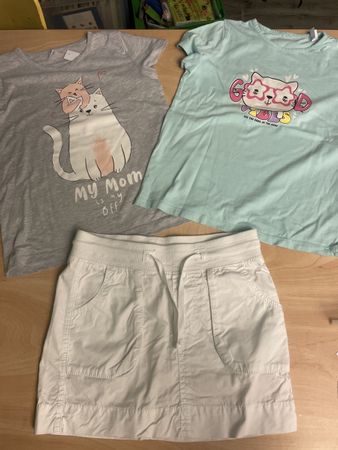 Sommer Set, 2 T-Shirts + Rock, Gr. 122-128, Top Zustand