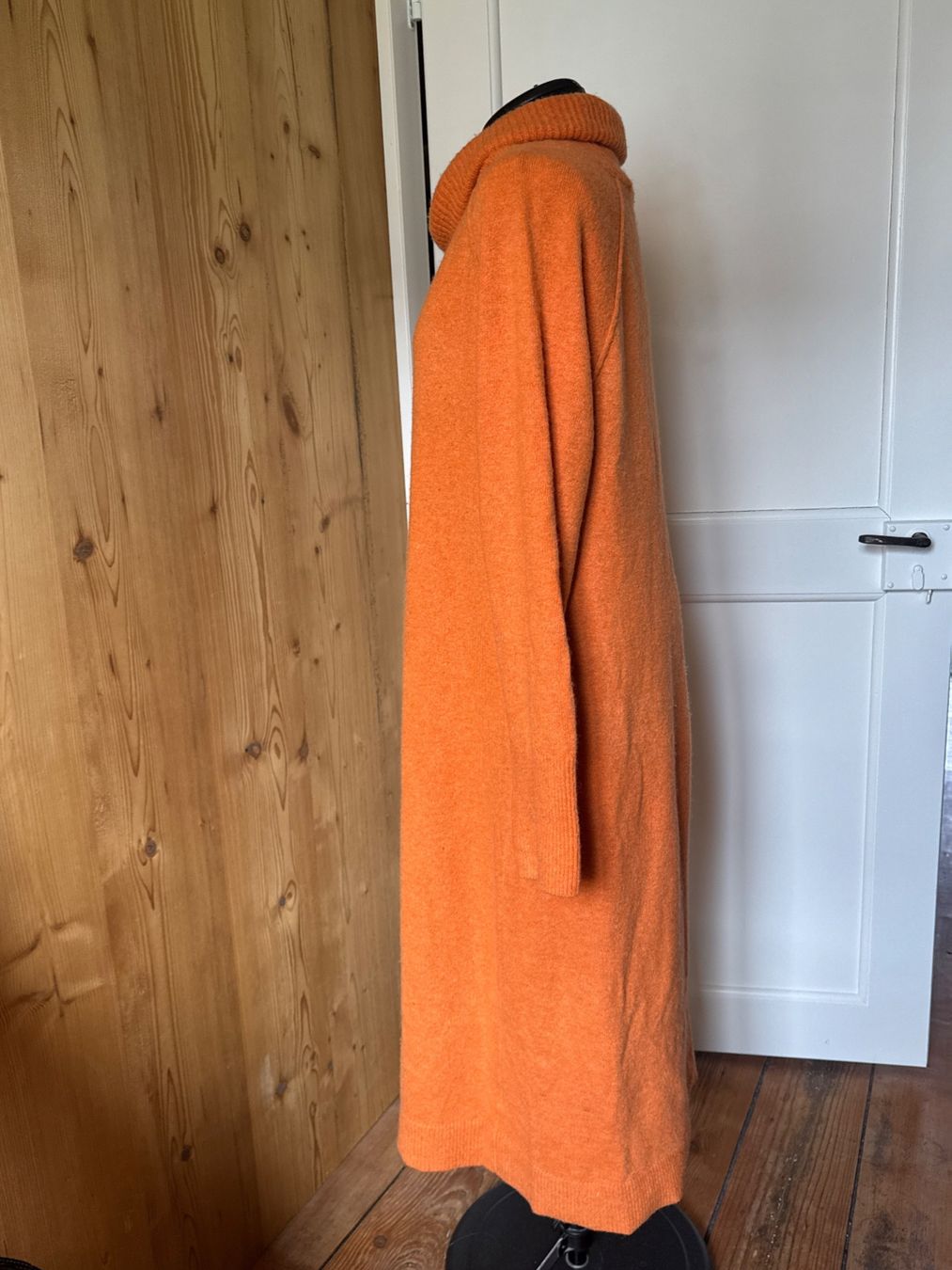 Esprit Robes: Robe pull orange à col roulé Esprit - tailleXL – D'occasion à Oron la Ville par pollyh11 2