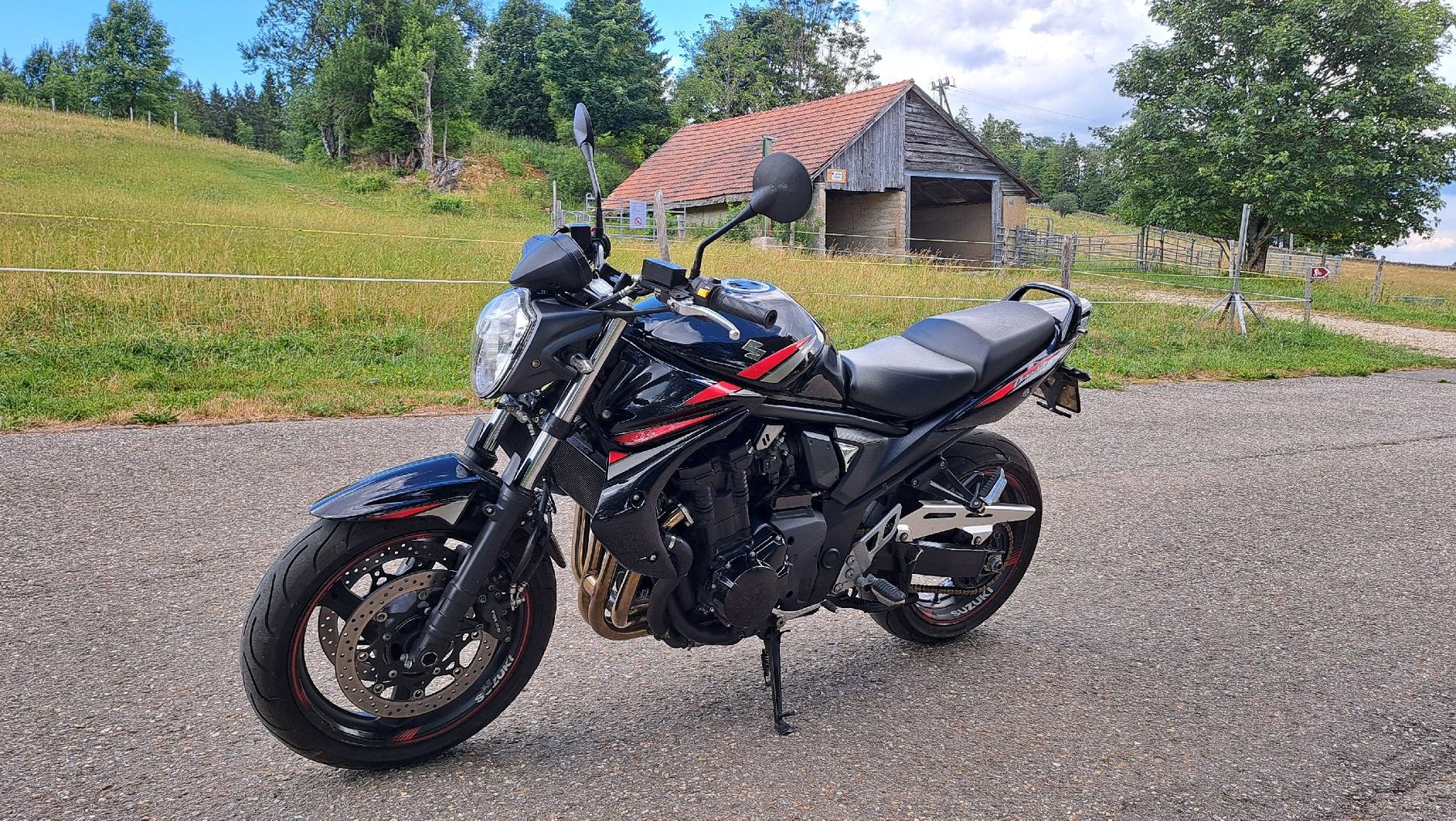 Suzuki Strada: Suzuki GSF 1250A Bandit – Usato da La Chaux-de-Fonds venduto da bd83 1