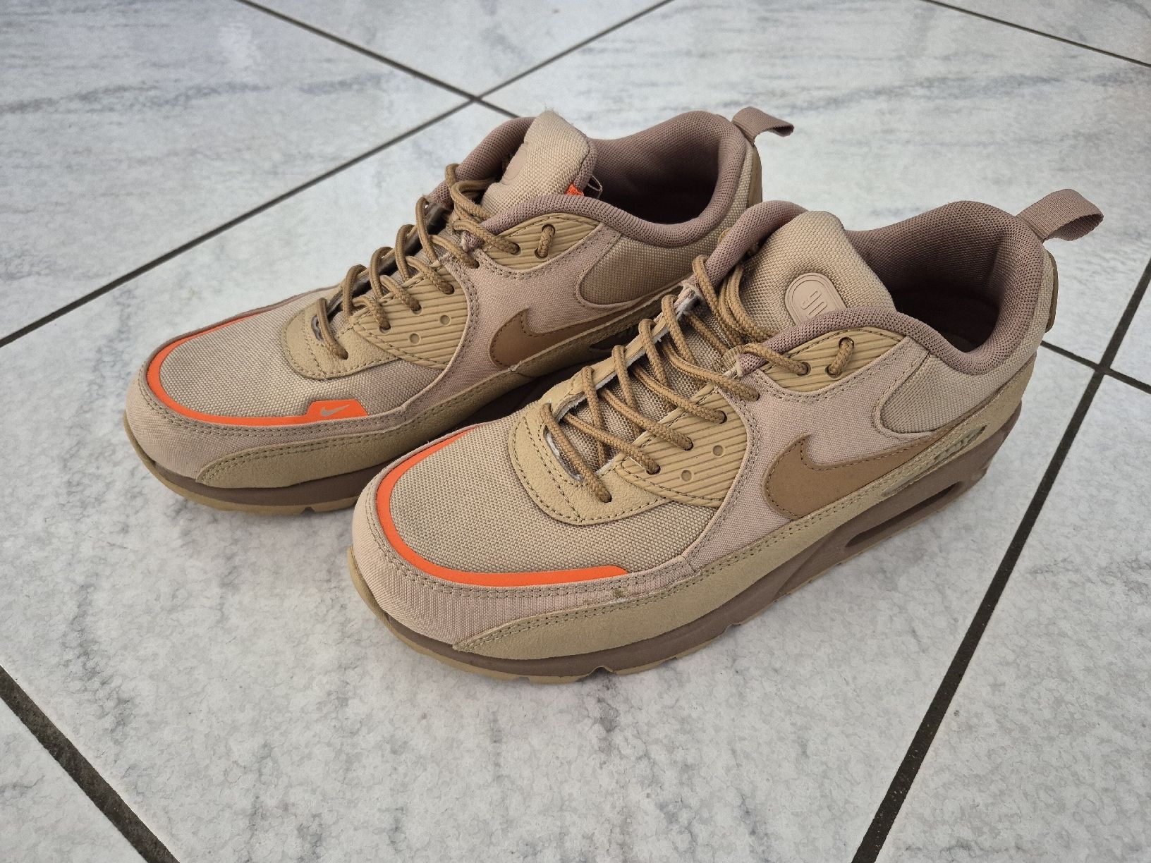 Nike Herrenschuhe: Air Max 90 Surplus Désert Camo – Gebraucht aus Savièse von gui_9hxr