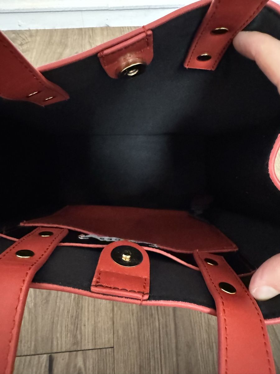 Pieces Borse da donna: Tasche Pieces rot Bag Handtasche – Usato da Fislisbach venduto da KolibriSecondhand 3