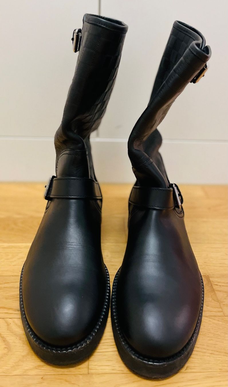 Louis Vuitton Scarpe da uomo: Original LOUIS VUITTON  Herren Biker Engineer Boots Damier – Nuovo (secondo la descrizione) da Schaffhausen venduto da Blackadder31 2