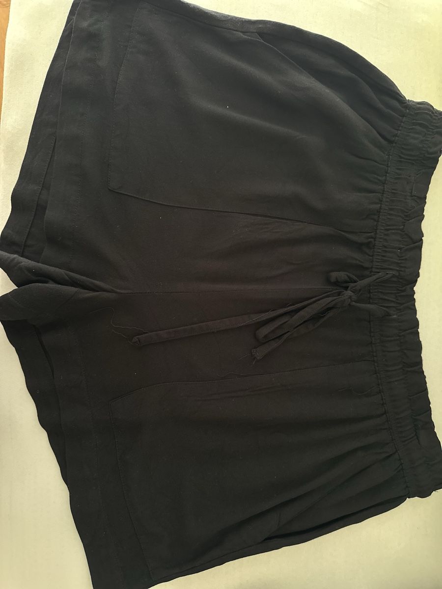 Pantaloni: Black Shorts – Usato da Erlinsbach SO venduto da dikaan 6