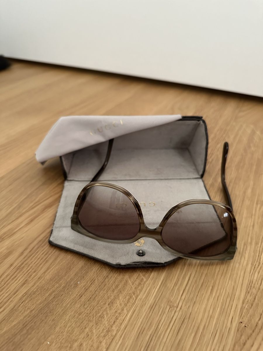 Gucci Occhiali & Lenti: Gucci Sonnenbrille Damen Khaki-Grau – Nuovo (secondo la descrizione) da Ermatingen venduto da nic_x2tf