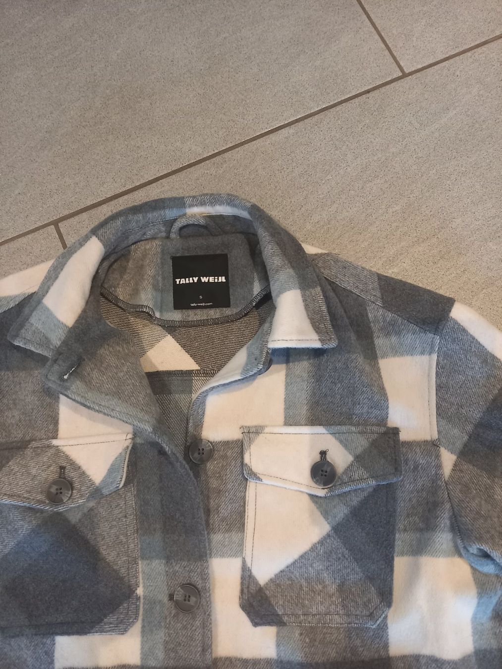 Camicette: Jacke bluse – Usato da Ruschein venduto da dom_nbr2 2
