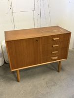 schönes Mid-Century Sideboard Kommode Holz Vintage 