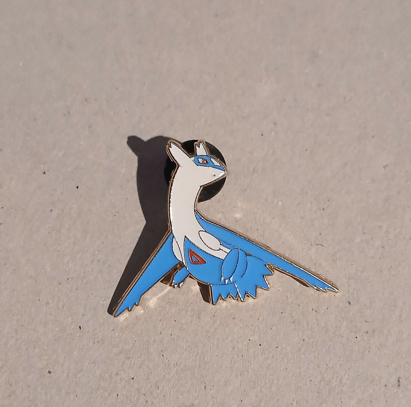 Pokémon Placchette & Badge: Pokemon Pin Latios original – Nuovo (secondo la descrizione) da Märwil venduto da Chi_87pp