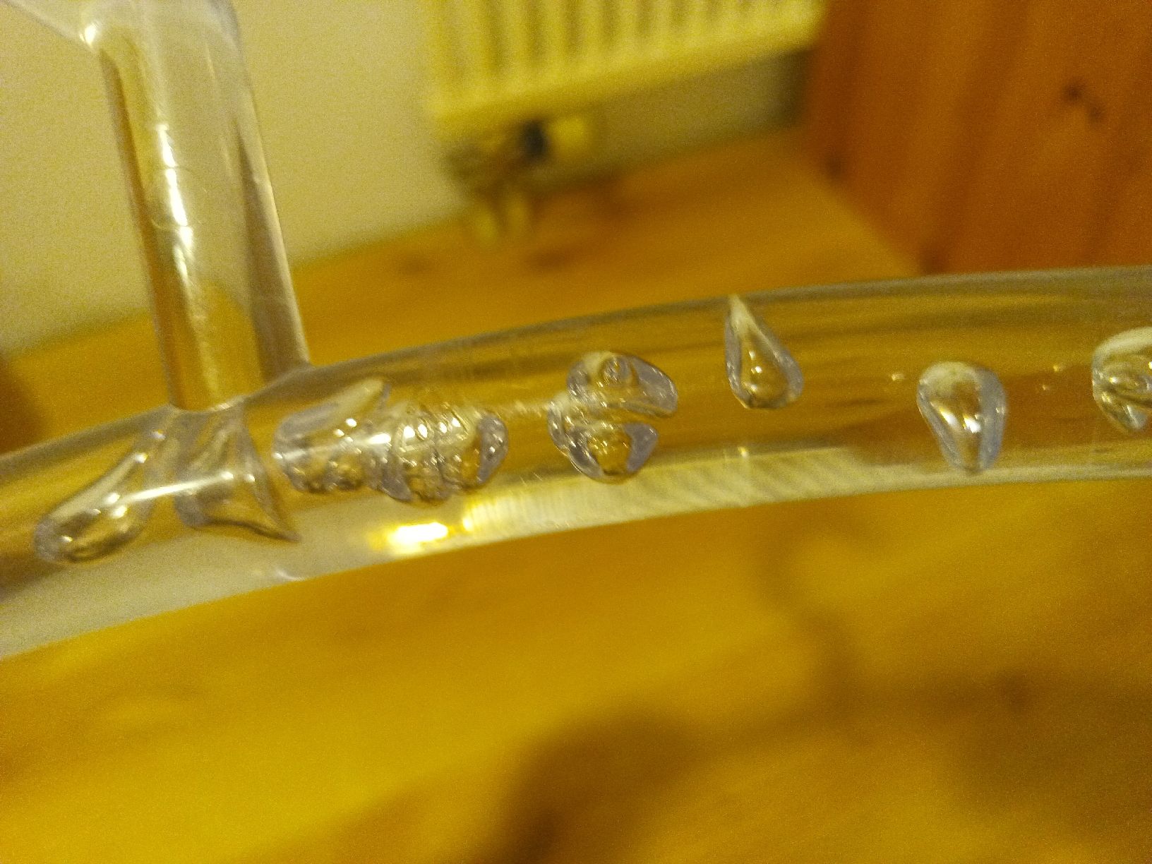 Appendiabiti: Plexiglass Kleiderbügel  – Usato da Dübendorf venduto da selestrine 1