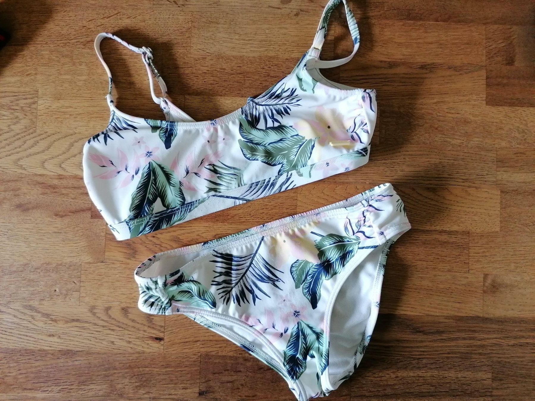 Roxy Costumi da bagno & Bikini: Roxy Bikini 2 Teiler - Grösse 8/S – Usato da Schönenbuch venduto da Mentio_SB