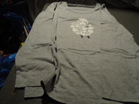 Pullover ca. Grösse S, TCM, grau / Schäffchen aus Herzen