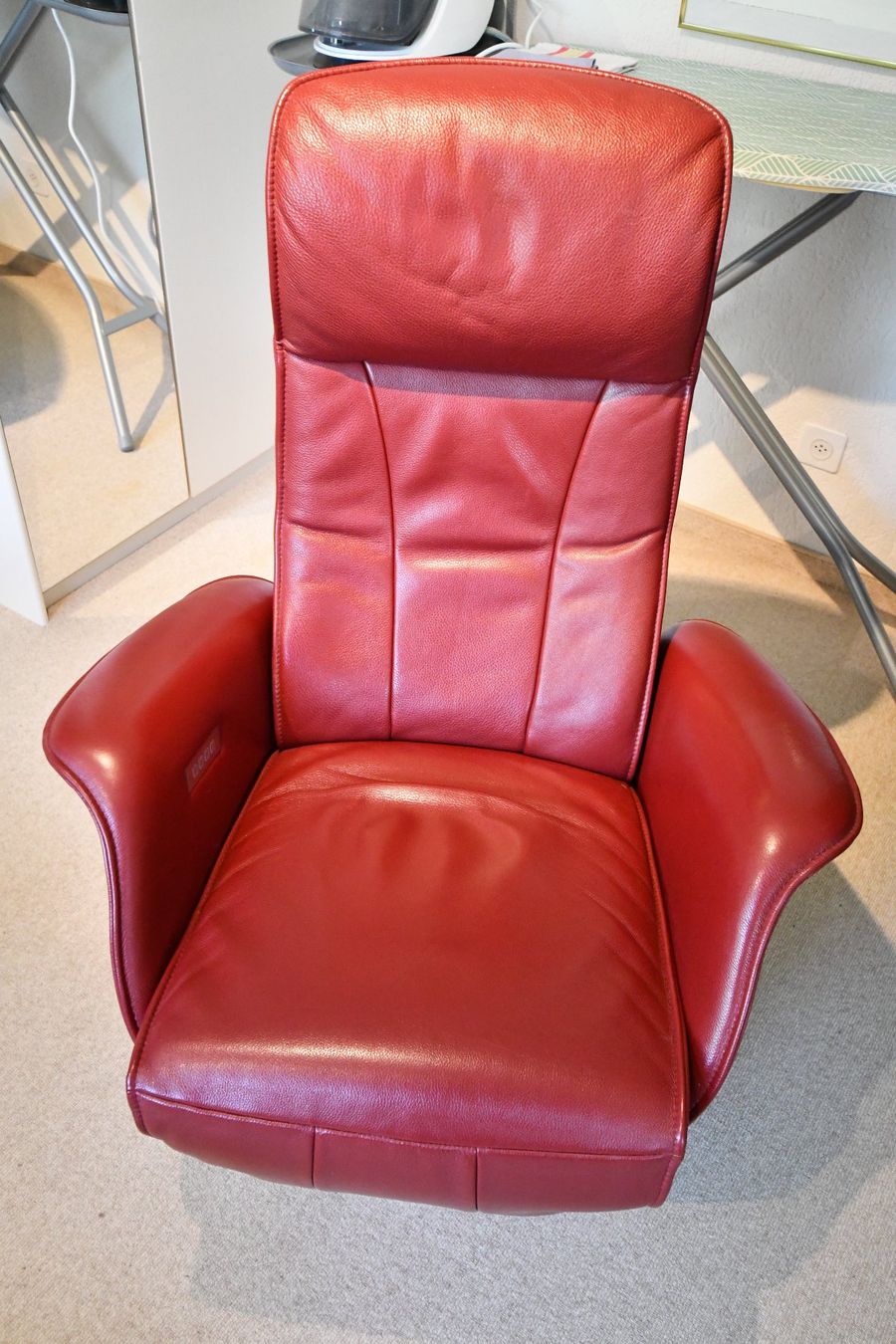 Pfister Poltrone: Leder Sessel rot – Usato da Arlesheim venduto da Finn3 3