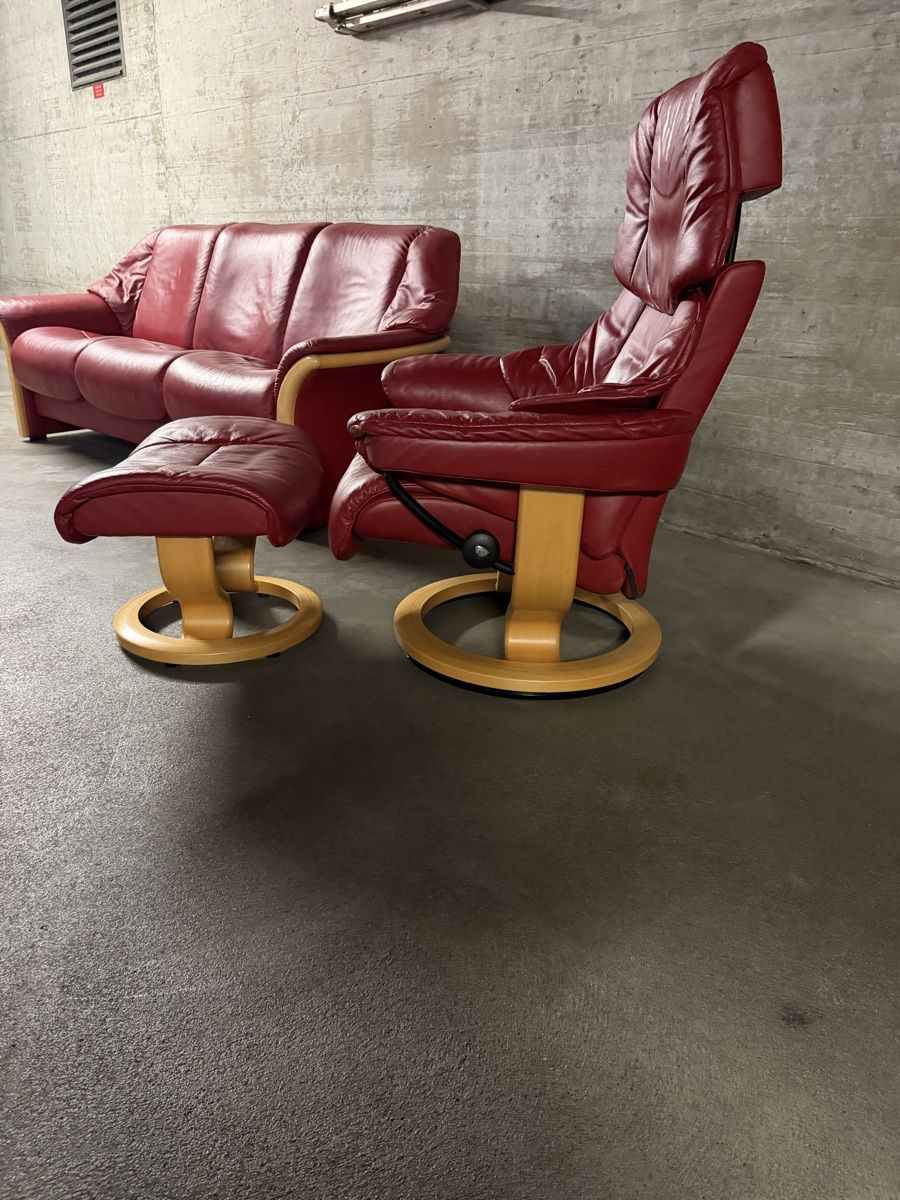 Stressless Poltrone: Stressless Sofa und Sessel – Usato da Gwatt (Thun) venduto da tob_r9tj 1