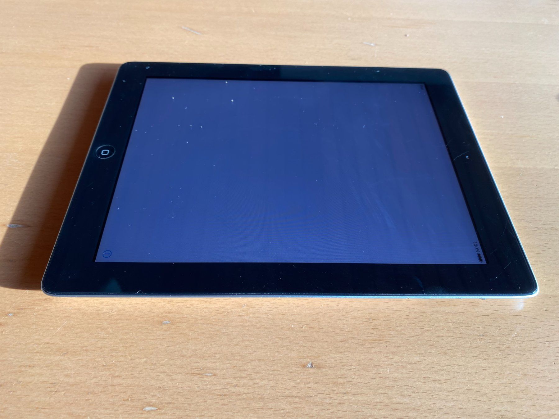 Apple Tablet PC: IPad 2, 32 GB, iOS 9.3.5 – Gebraucht aus Arnegg von  1