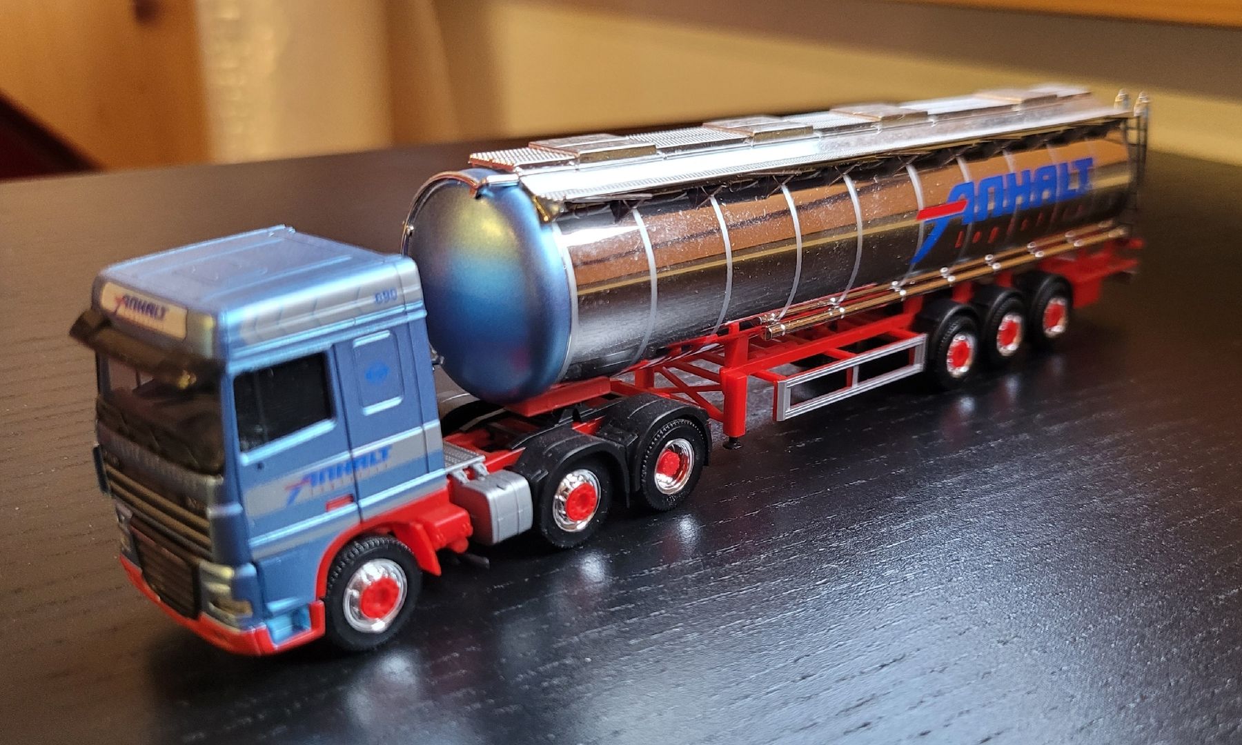 Herpa Modellbausätze & Standmodelle: Herpa LKW's 1:87 – Gebraucht aus Hettiswil von kuese85 5