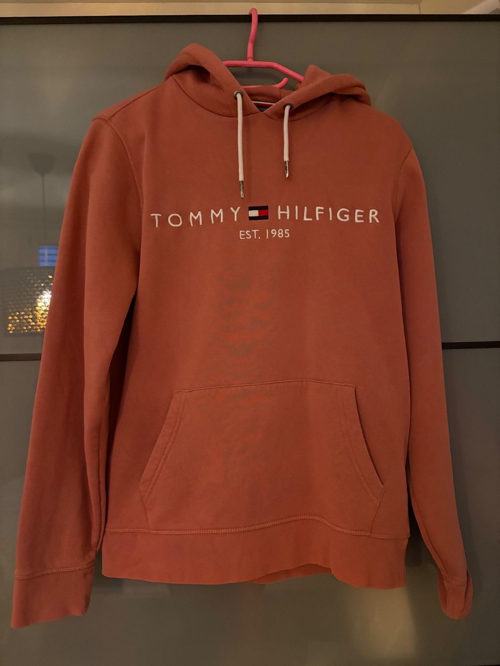 Tommy Hilfiger Maglioni & Felpe: Tommy Hilfiger Hoodie, Grösse M, – Usato da Rümlang venduto da Jenni.21
