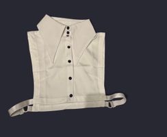 Modischer Krageneinsatz im Vintage-Stil für den Sommer