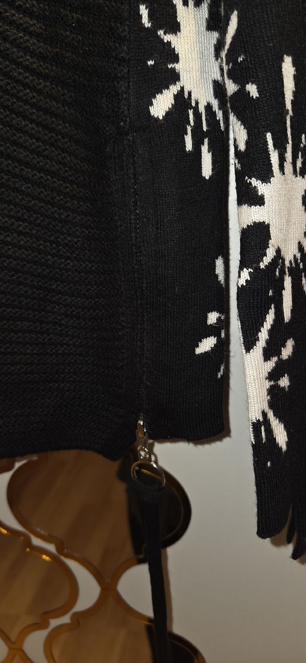 Doris Streich Maglioni & Felpe: Doris Streich Pullover schwarz mit Muster Grösse 38-42 – Nuovo (secondo la descrizione) da Busswil BE venduto da Angy1974 1
