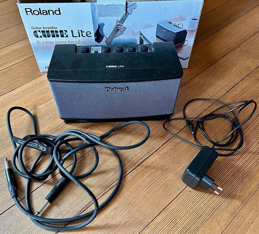 Amplificatori: Roland, Cube Lite Gitarren-Verstärker – Usato da Winterthur venduto da Mat1207 2