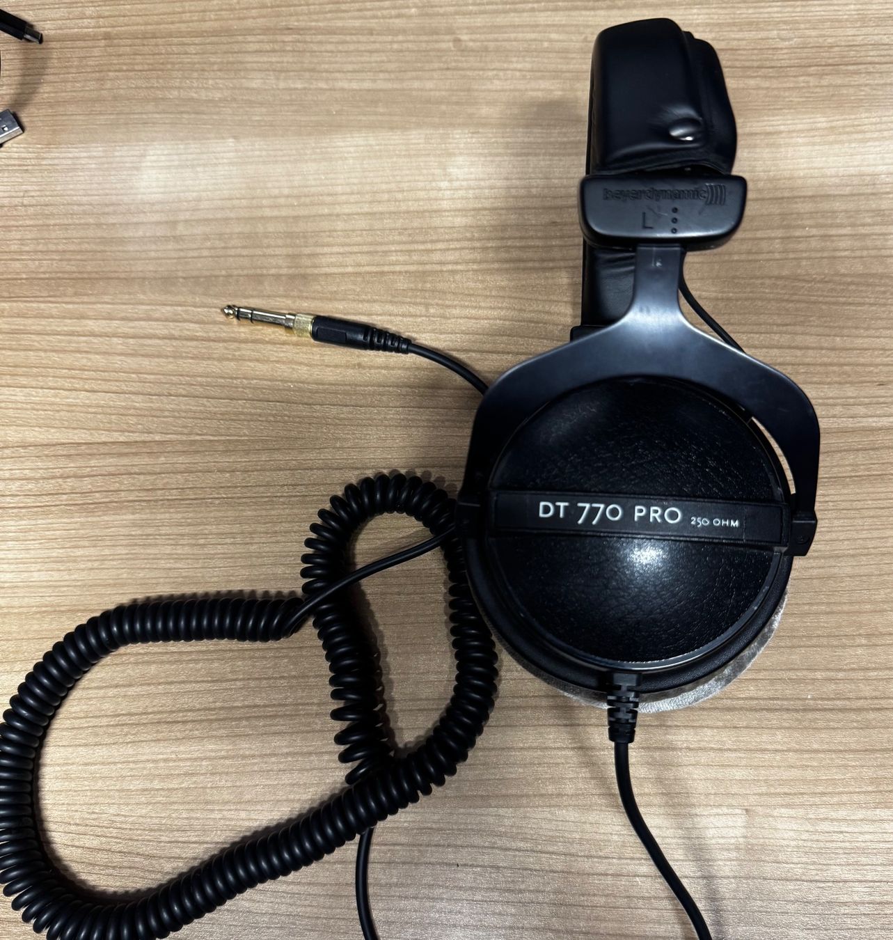 Beyerdynamic Cuffie: Kopfhörer Beyerdynamic DT 770 PRO 250 Ohm gebraucht – Usato da Windisch venduto da sim_jv2d