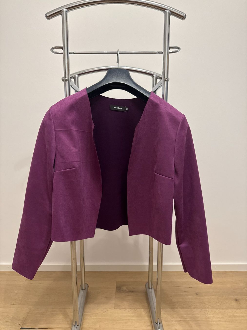 Giacche: Violetter kurzer Blazer – Nuovo (secondo la descrizione) da Fällanden venduto da ala_k7vk