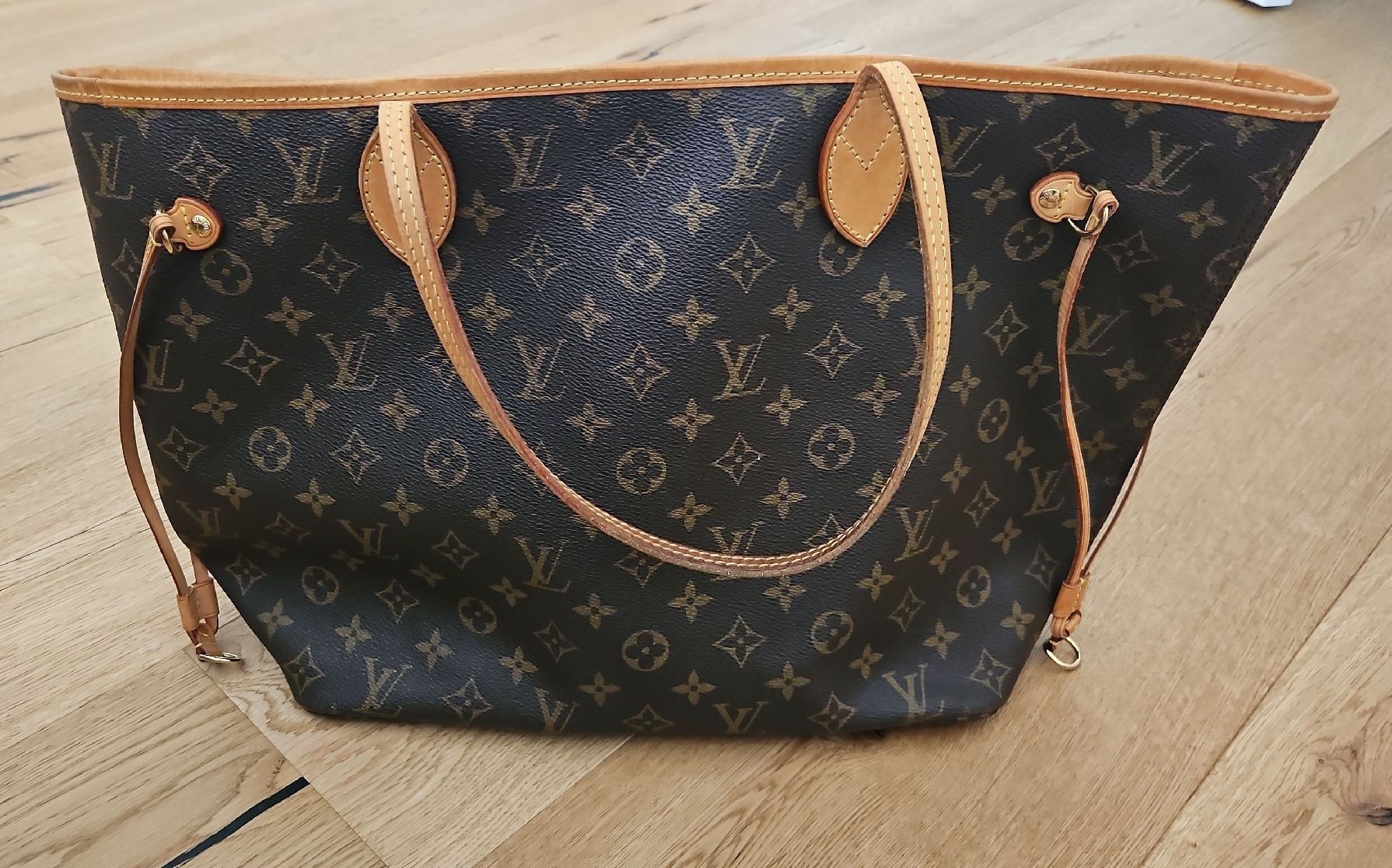 Louis Vuitton Taschen für Damen: Louis Vuitton Tasche Neverfull MM Canvas Monogram braun – Gebraucht aus Muri AG von Anja1979