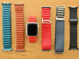 Apple Watch Series 8 - 42 mm Silber Aluminium Cellular (LTE)