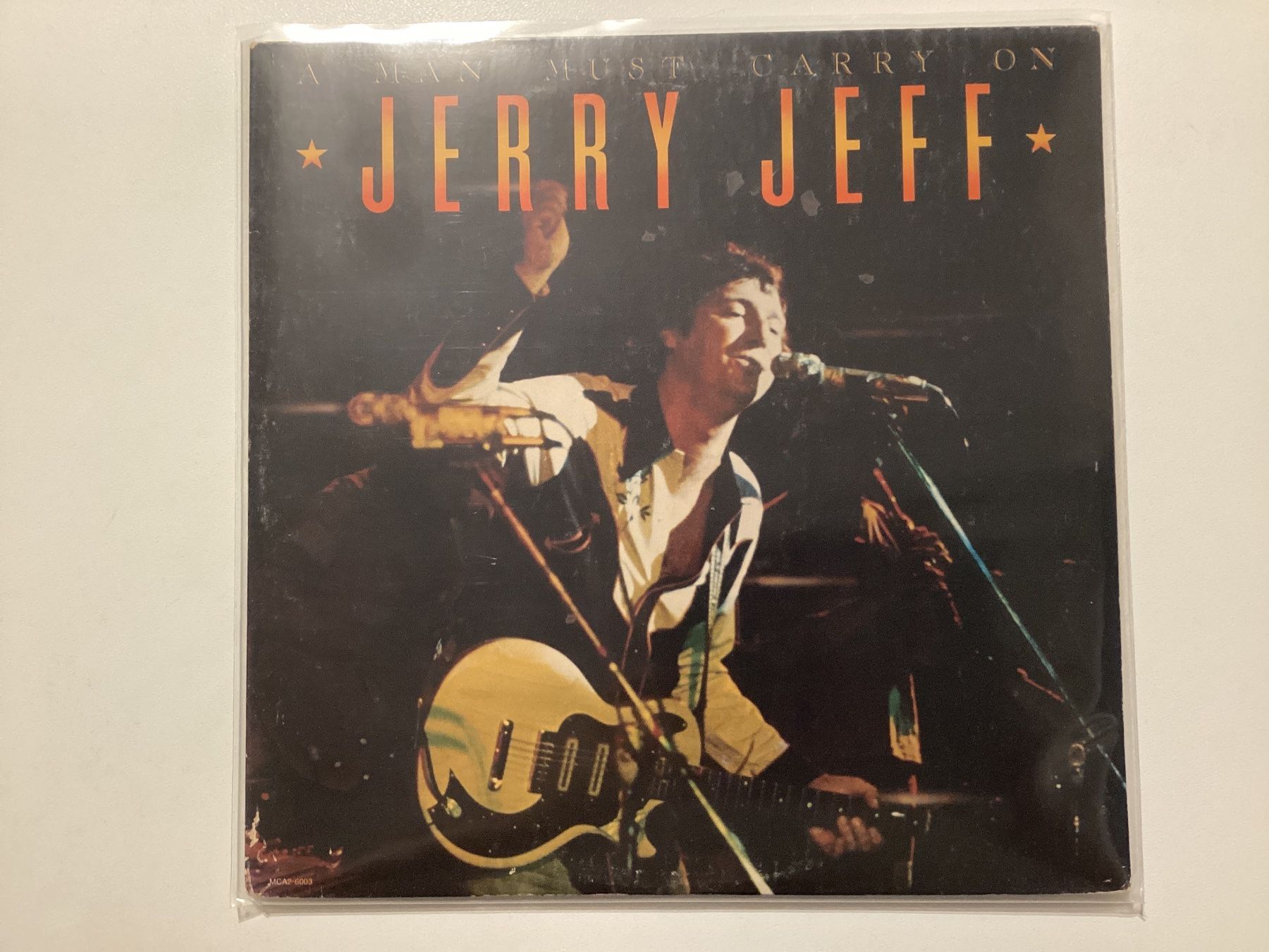 Dischi in vinile: Jerry Jeff Doppel-LP - A Man Must Carry On – Usato da Gutenswil venduto da Hamzian