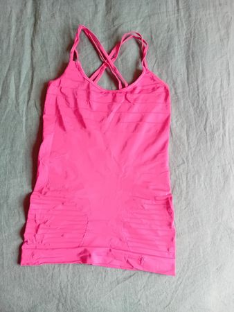 Triumph Hot Pink Shaping Tanktop, Grösse S