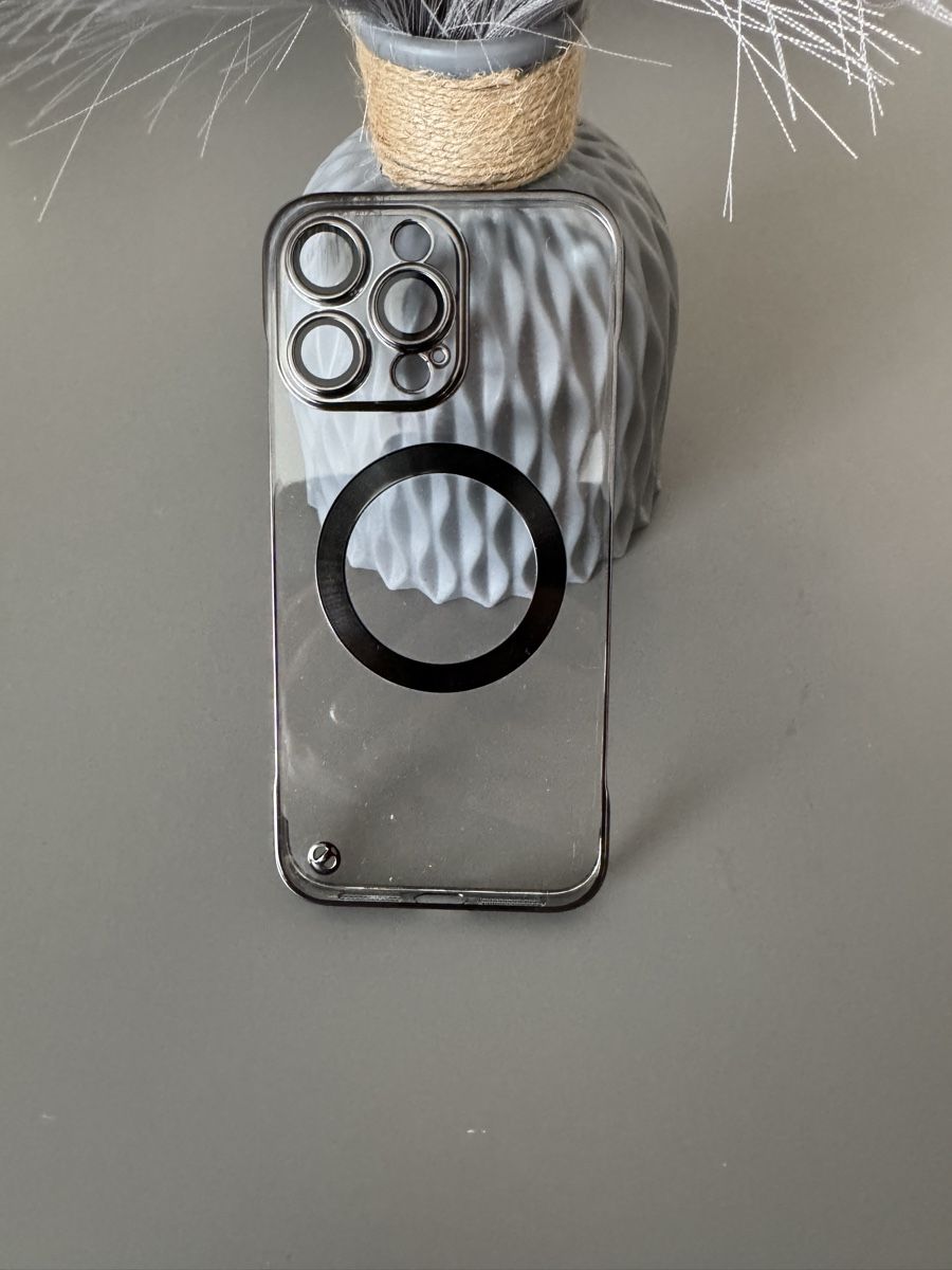 Cover & Protezioni schermo: iPhone 15 Pro Max Hülle, MagSafe kompatibel, transparent – Nuovo e nell'imballaggio originale da Bassersdorf venduto da schokoart.ch 1