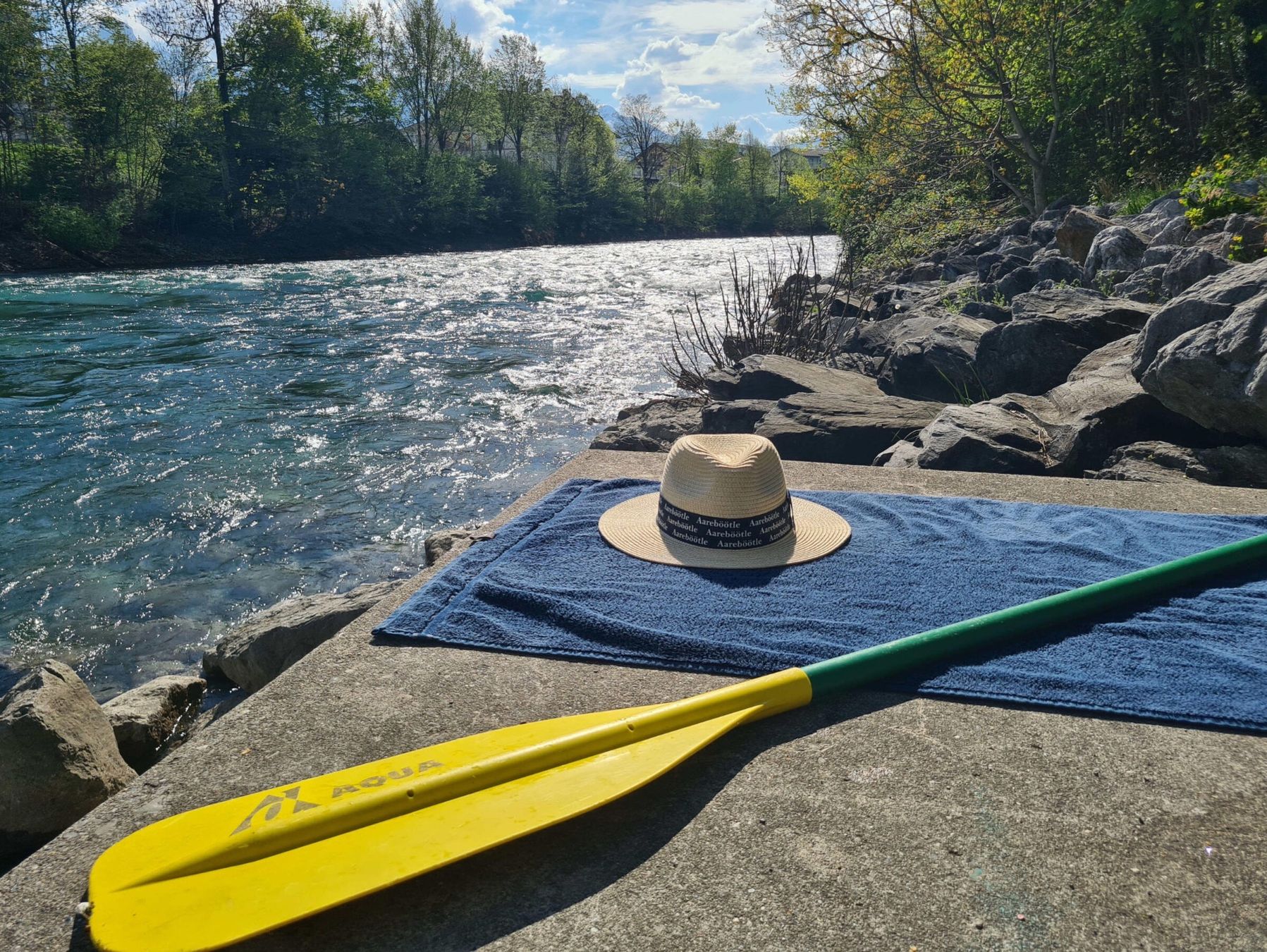 Chapeaux, bonnets & casquettes: Sonnenhut für die Aare – Neuf avec emballage d'origine à Hinterkappelen par Allabianca 1