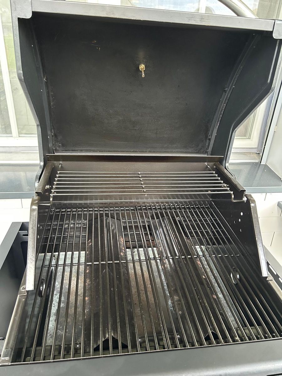 Griglie: Grill Malaga mit Gasflasche  – Usato da Reichenburg venduto da pao_7yxc 1