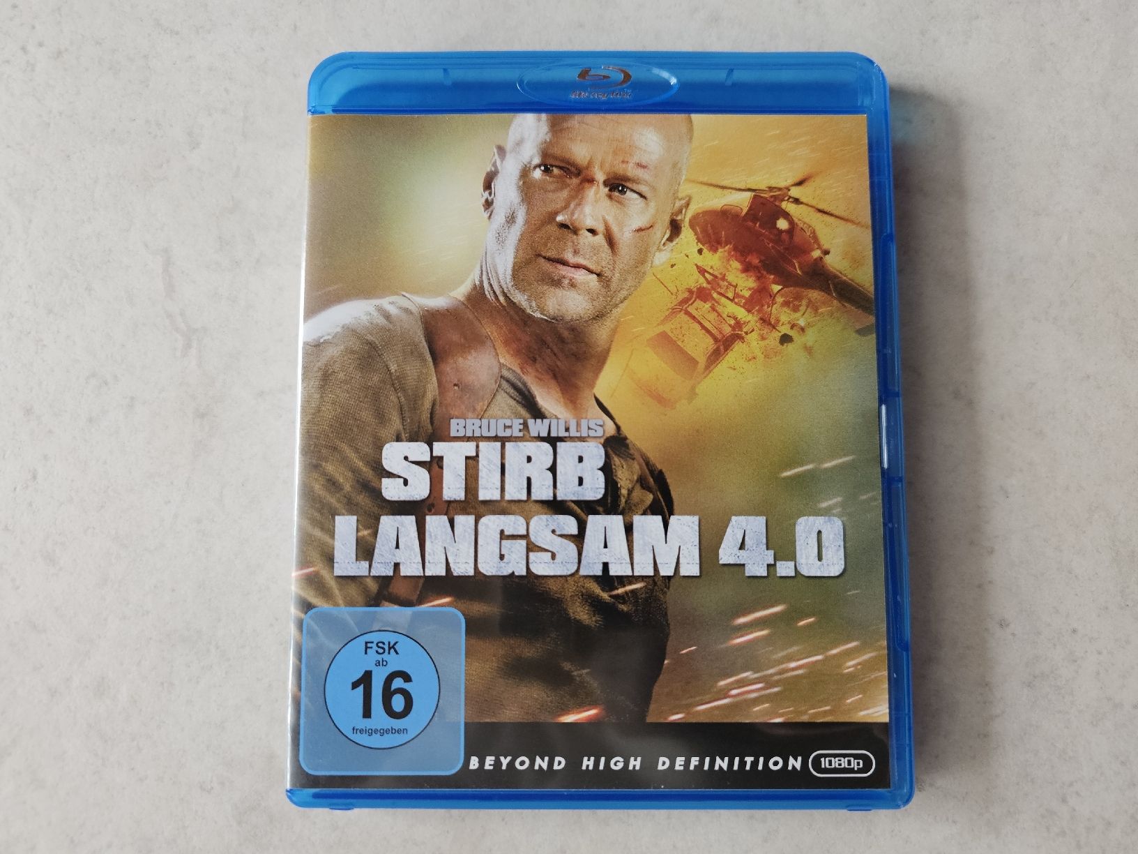 Tutti i DVDs: Stirb Langsam  -  4.0  /  Bluray – Usato da Schneisingen venduto da backstore24