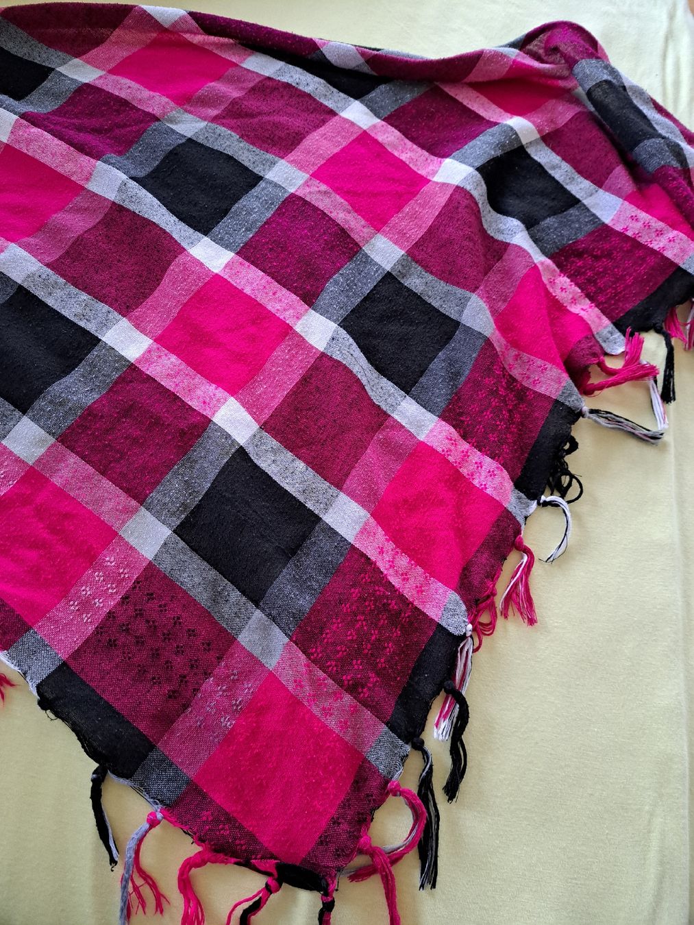 Foulards, Tücher & Schals: Pink karierter Schal mit Fransen – Gebraucht aus Uzwil von eri_lz5x 1