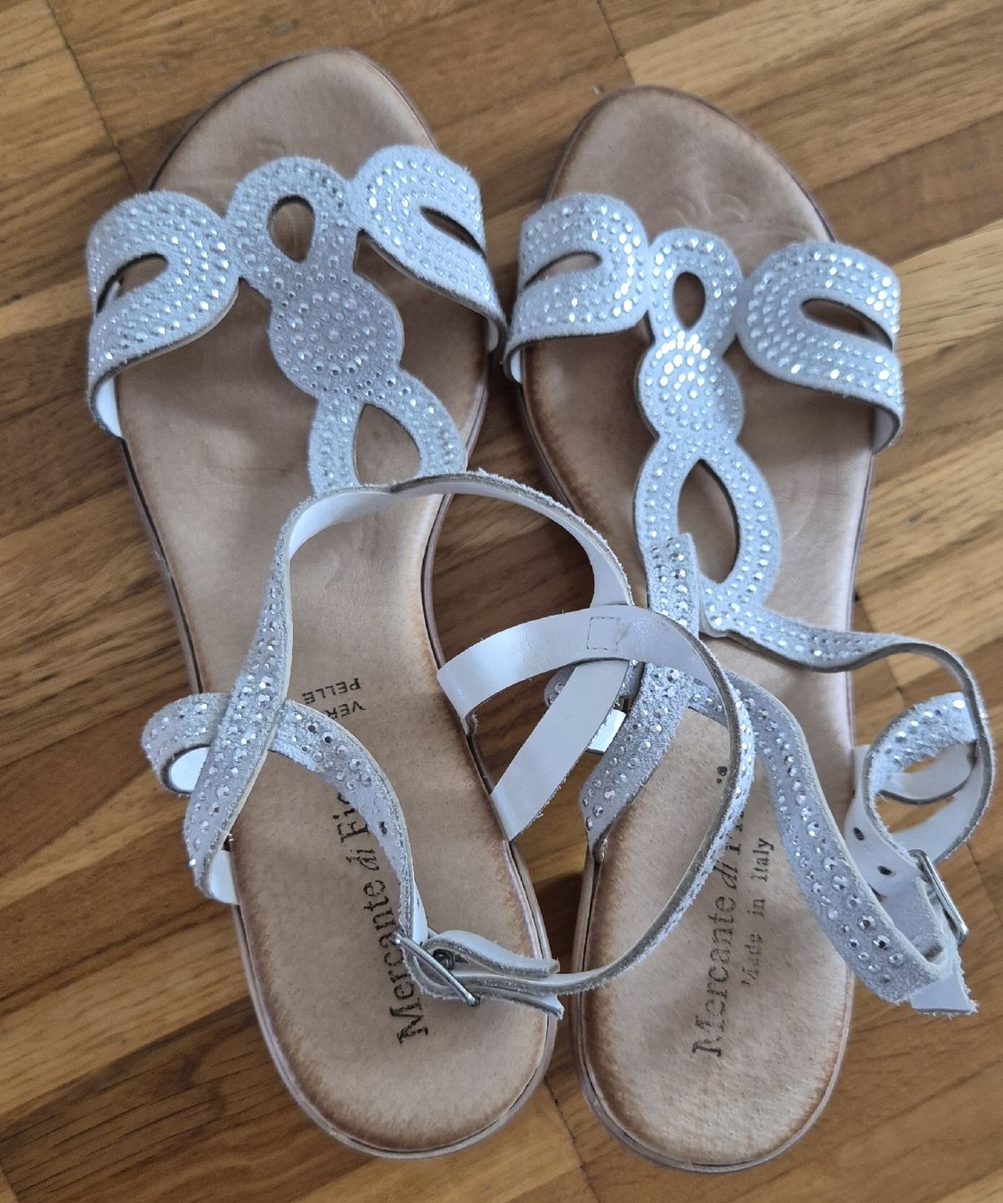 Chaussures femmes: Sandaletten 37 – D'occasion à Jona par Novalis1