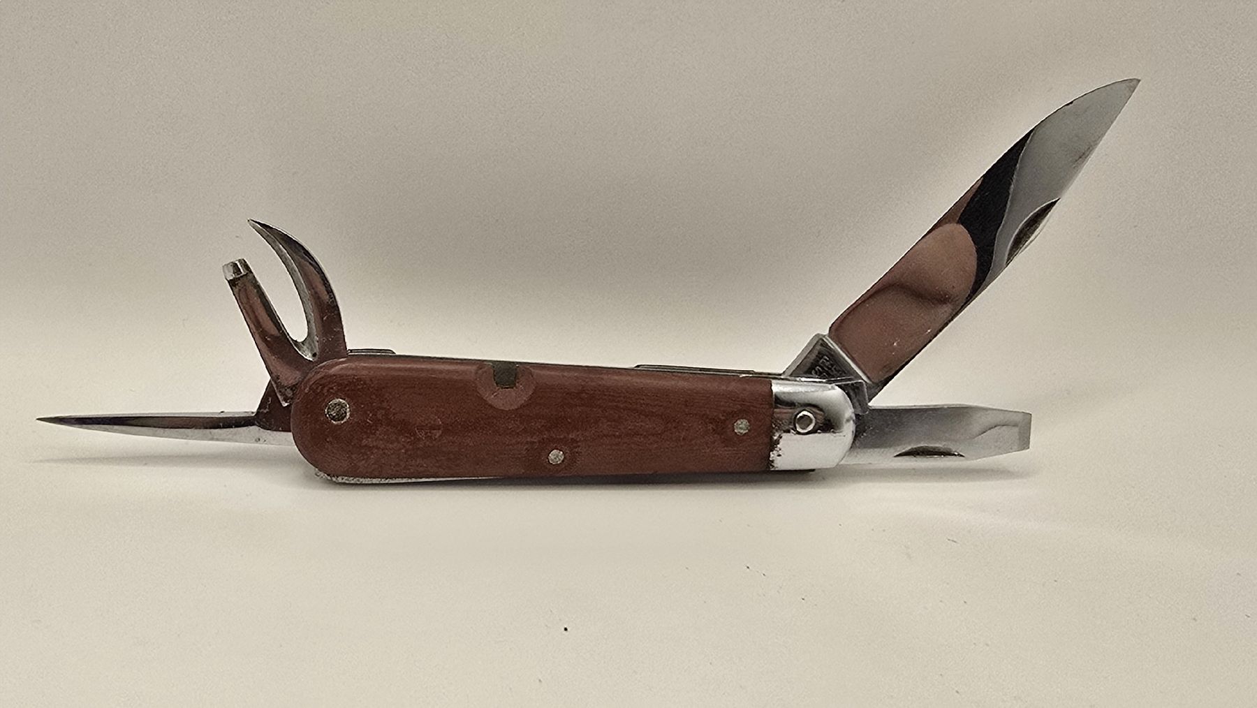Schweizer Armee Coltelli tascabile: Schweizer Soldatenmesser Modell 1908 – Usato da Giffers venduto da immerlirapha83