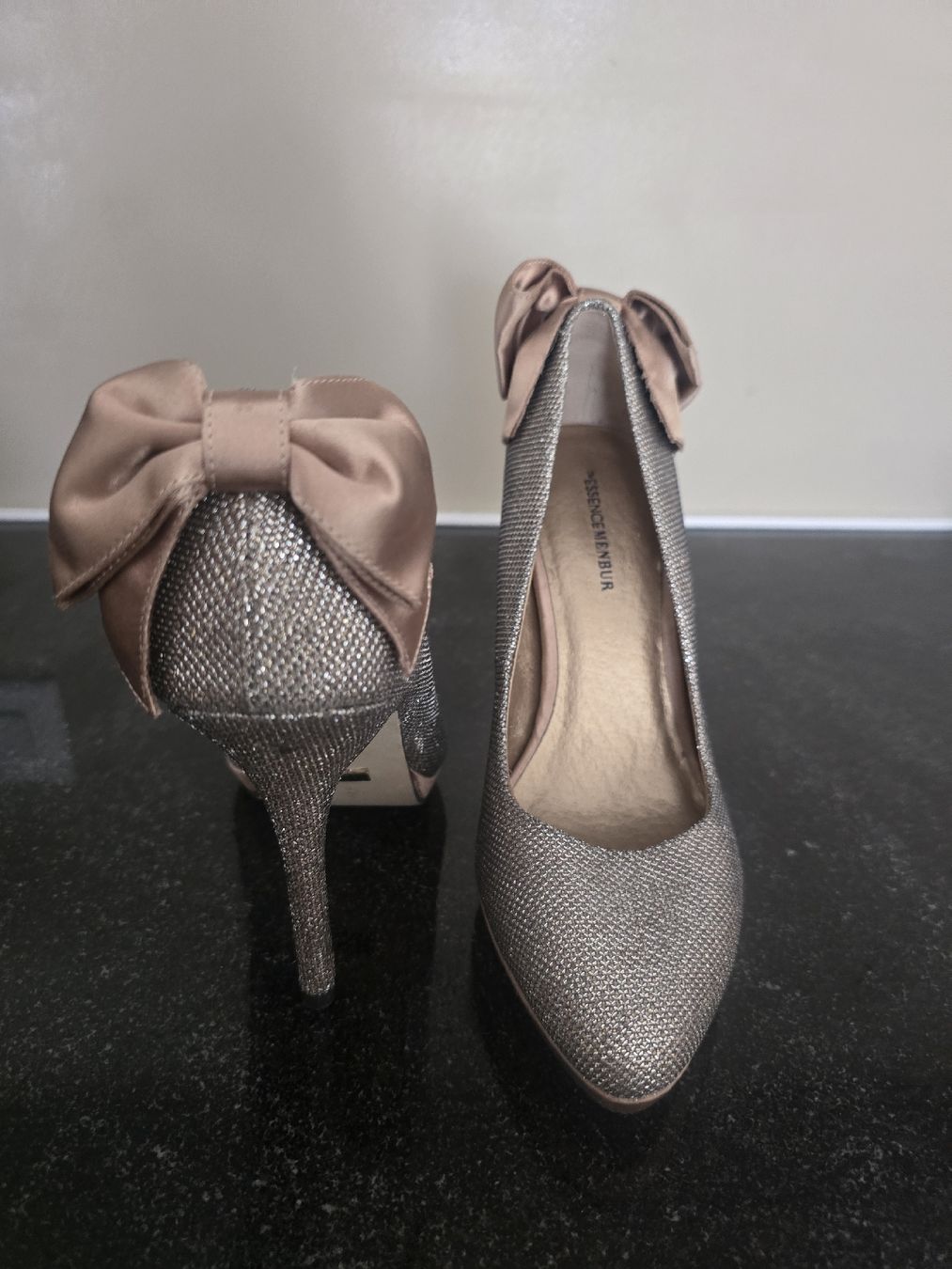 Scarpe da donna: Menbur Pumps - Top Zustand - Grösse 37 – Nuovo (secondo la descrizione) da Hägglingen venduto da Raff_Ella 3
