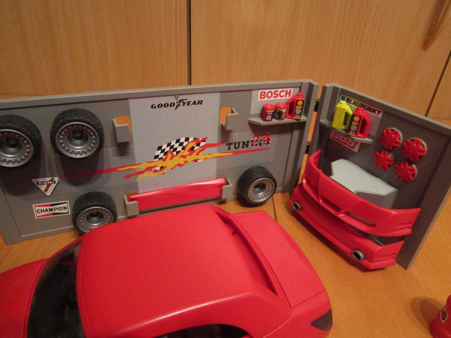 Playmobil Spielzeuge: Playmobil - Tuningwerkstatt – Gebraucht aus Wetzikon ZH von Storchadebar 1