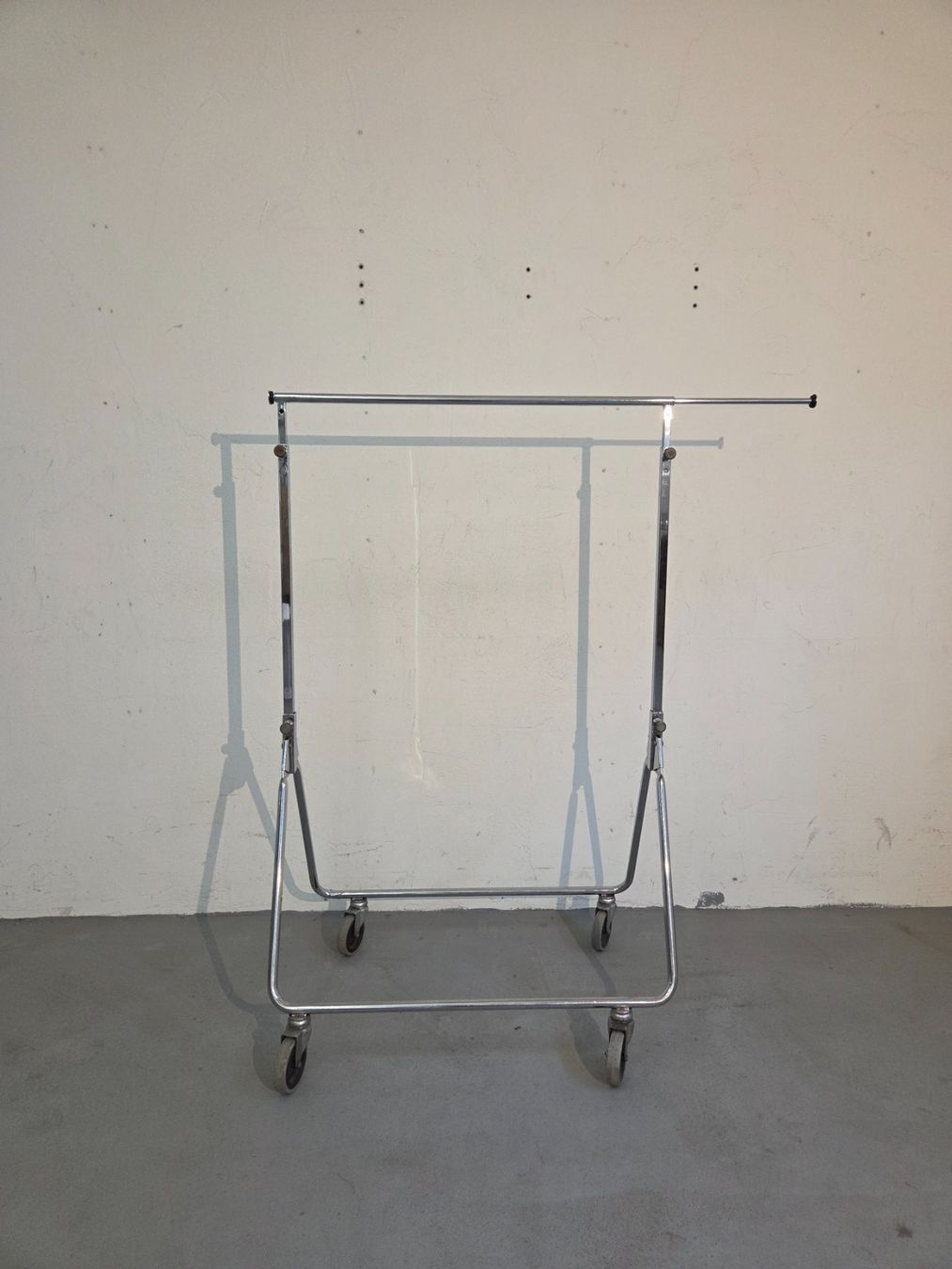 Sonstige Dekorationen & Accessoires: 16.) Kleiderständer – Gebraucht aus Zürich von PeterPanama