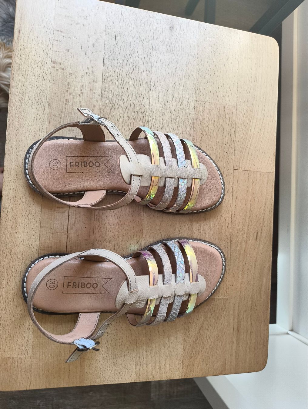 Friboo Scarpe per ragazze: Sandales en cuir 30 – Usato da Monthey venduto da maf_6mxz